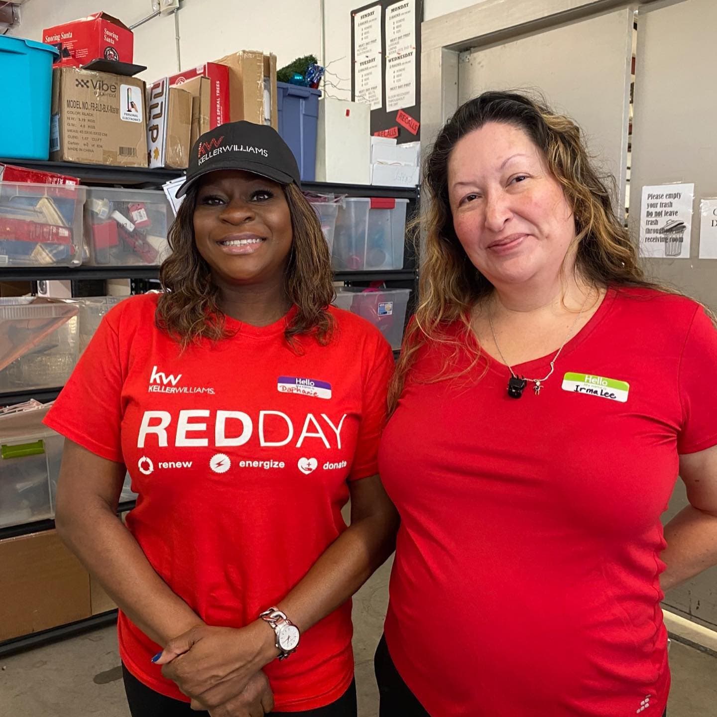 KW Southwest agents volunteering on RED Day